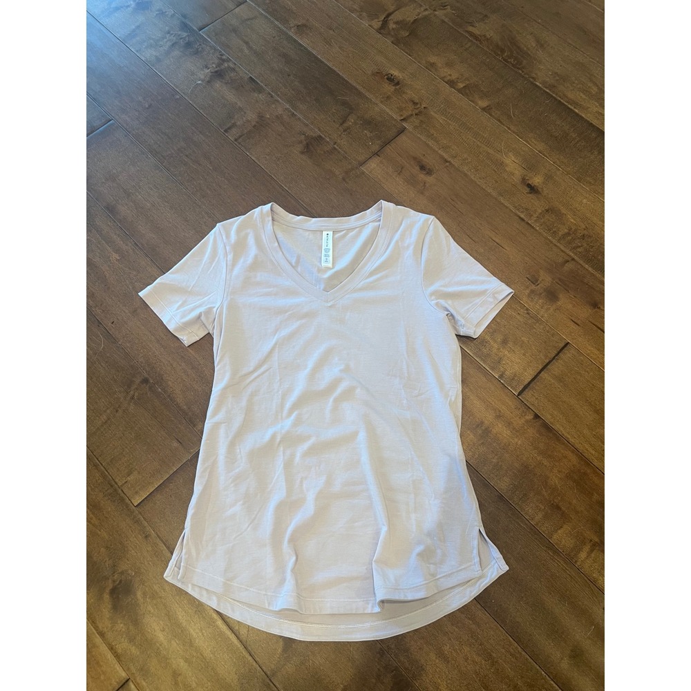 Athleta Light‎ Purple V Neck Short Sleeve Shirt
